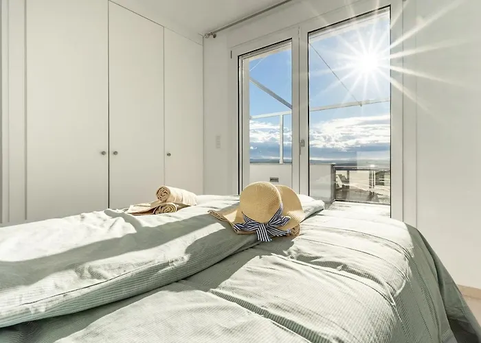 La Terraza Rio & Mar - Sea View & Pool Apartment *