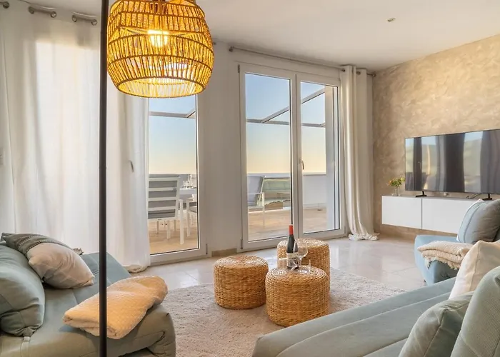 La Terraza Rio & Mar - Sea View & Pool Apartment